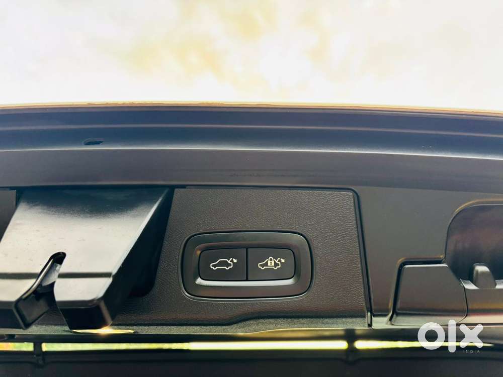 Volvo Xc60 D5 Awd Automatic, 2021, Diesel