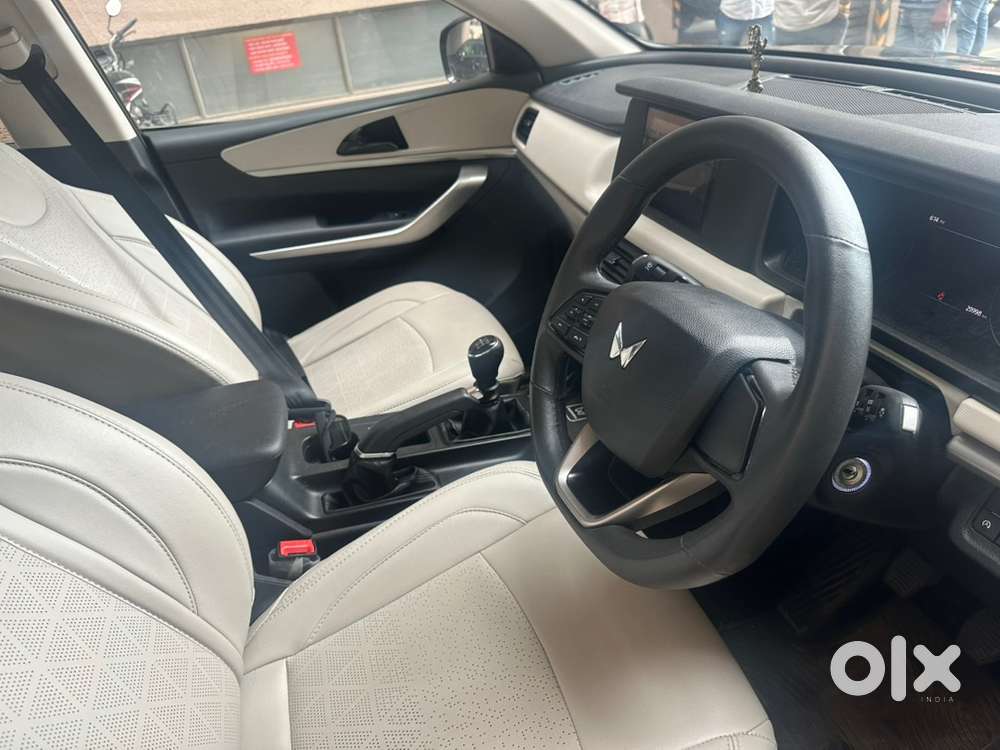 Mahindra Xuv700 2025