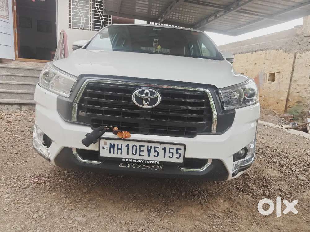 Innova Crysta 2.4 Vx 2026 Model Super White Colour