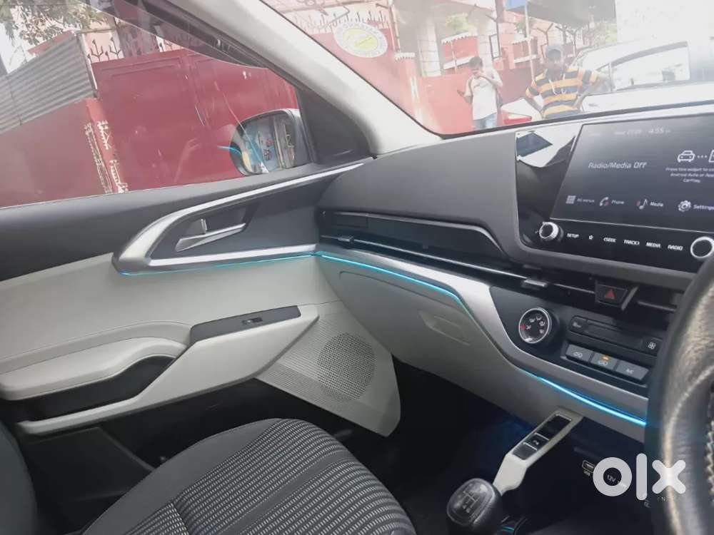 Kia Carens 1.4 Prestige 7 Str, 2022, Petrol