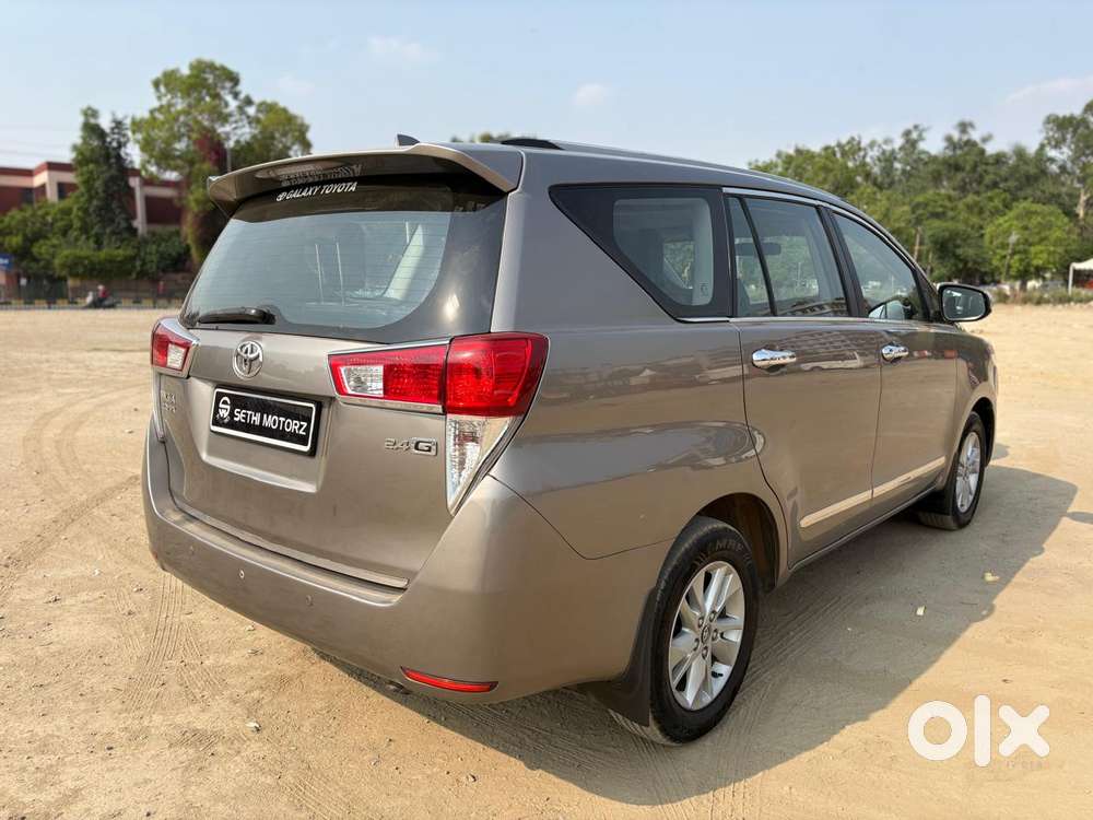 Toyota Innova Crysta 2.4 Gx Mt, 2017, Diesel