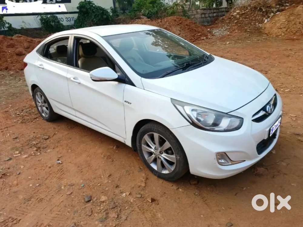 Hyundai Fluidic Verna 2011 Petrol 83000 Km Driven
