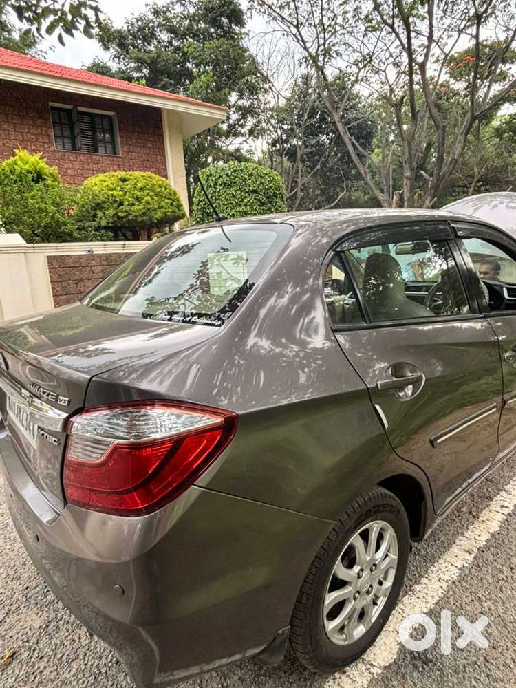 Honda Amaze Petrol 2016 Variant