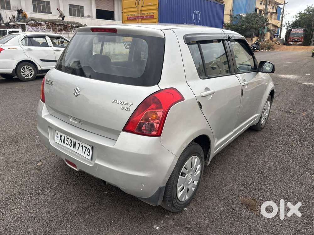 Maruti Suzuki Swift 1.3 Vxi, 2009, Petrol