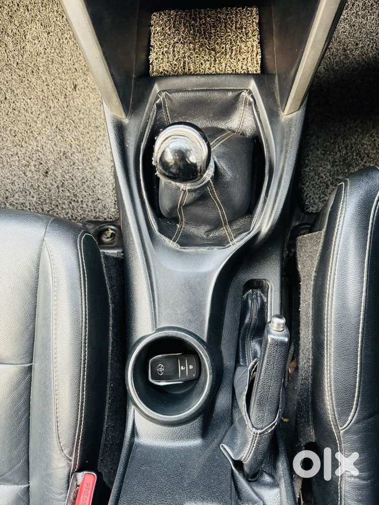 Toyota Innova Crysta 2.4 Z 7 Str, 2016, Diesel