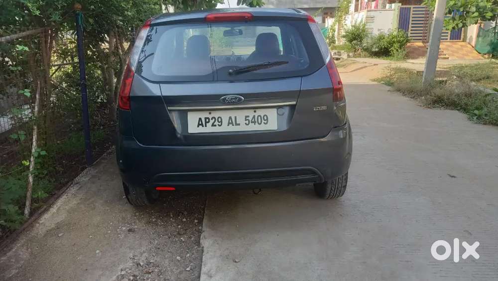 Ford Figo 2010 Diesel Well Maintained Top End Car.