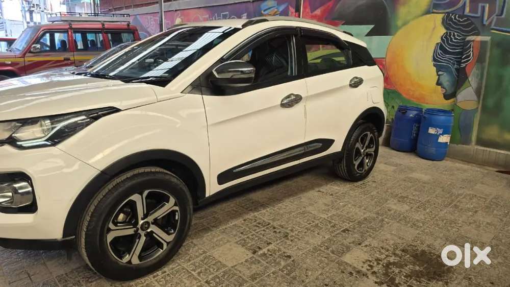 Tata Nexon 2023 Petrol Top Model