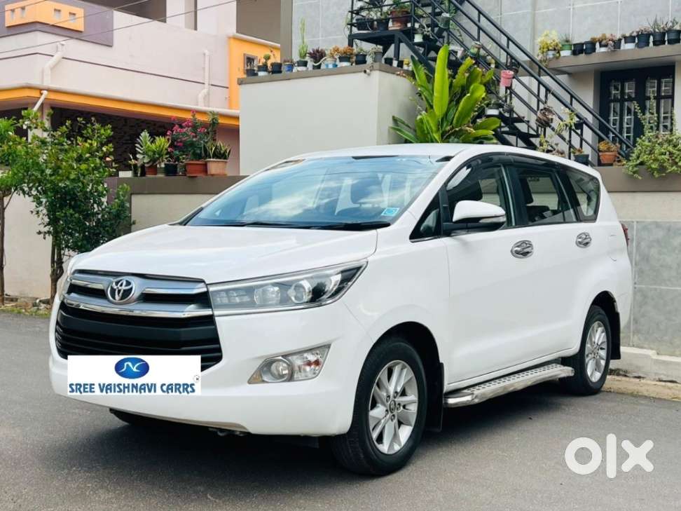 Toyota Innova Crysta 2.4 V 7 Str, 2016, Diesel