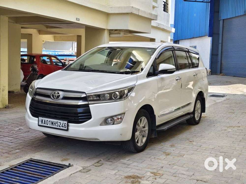 Toyota Innova Crysta 2.4 Vx Mt, 2017, Diesel
