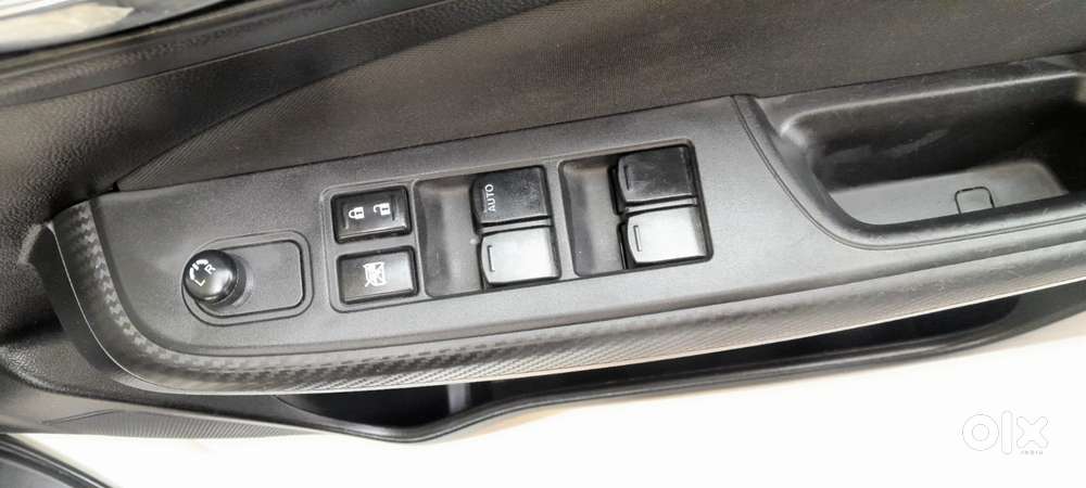 Maruti Suzuki Swift 2018 Amt Vxi, 2023, Petrol