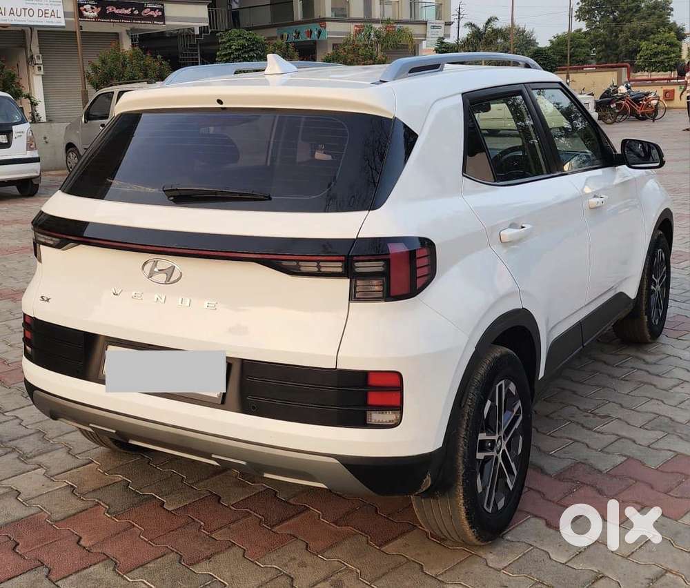 Hyundai Venue Sx Mt, 2022, Diesel