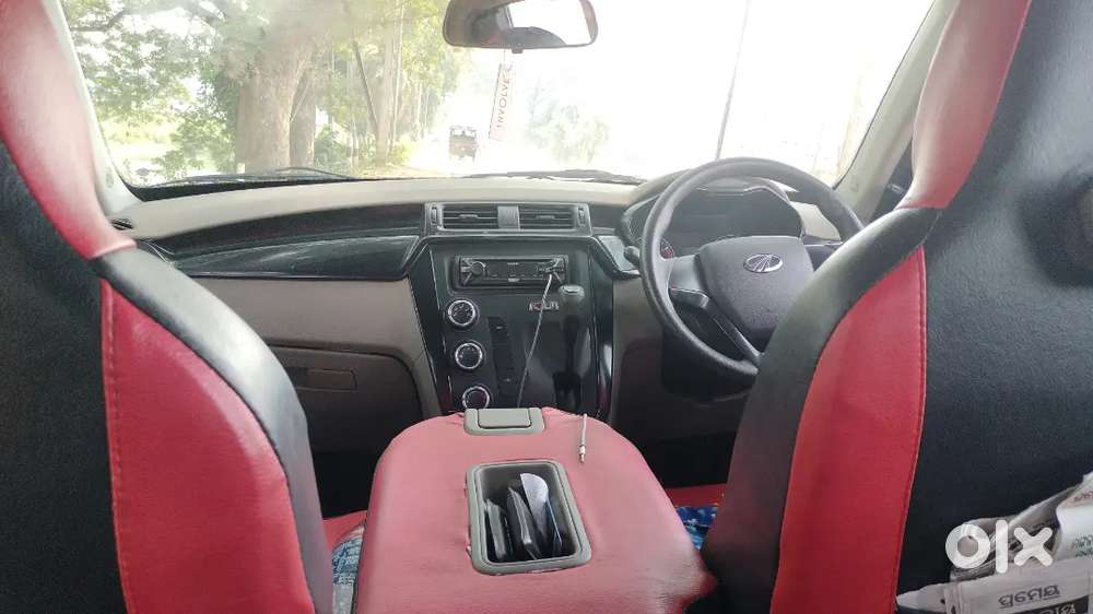 Mahindra Kuv 100 2016