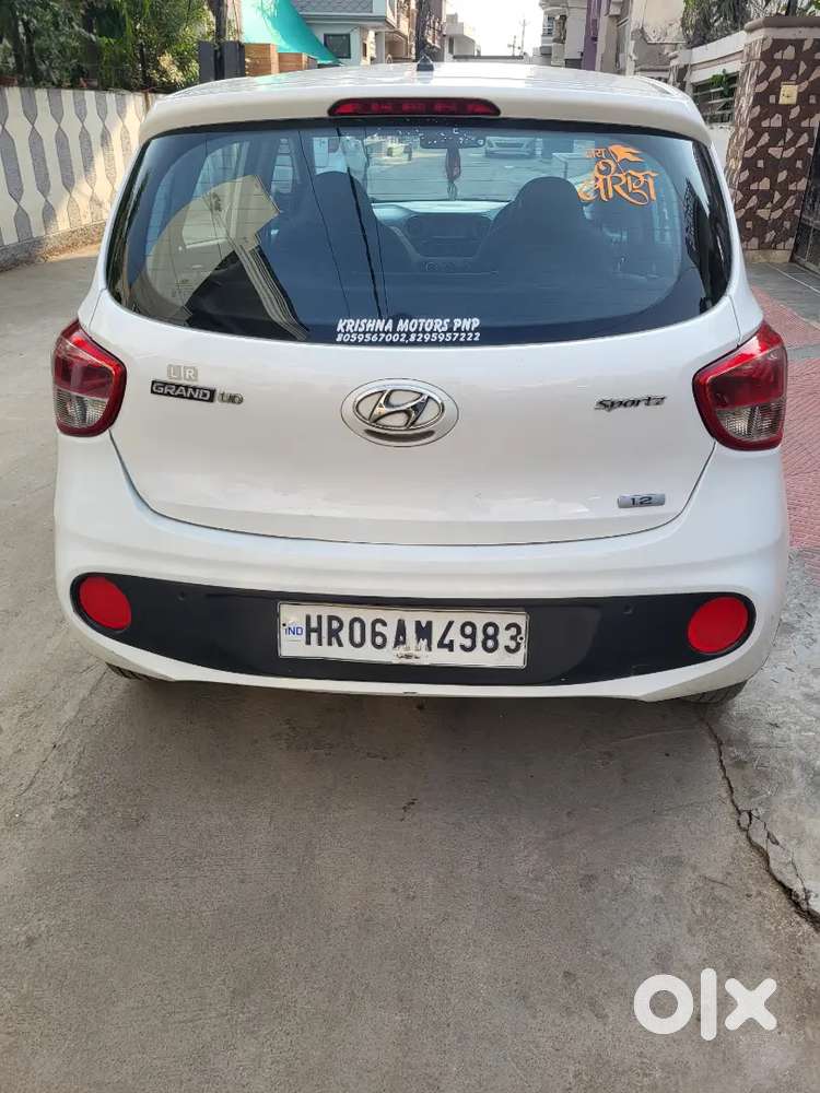 Hyundai Grand I10 Sportz 2017 Petrol Brand New Car