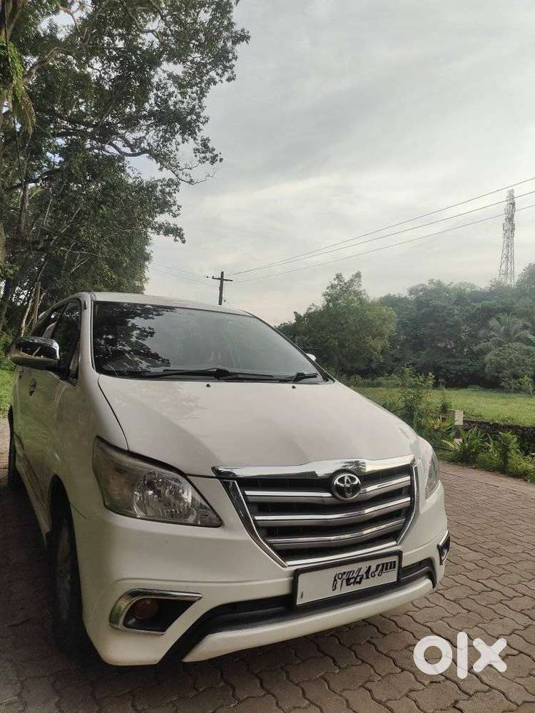 Toyota Innova 2.5 G (diesel) 8 Seater, 2006, Diesel