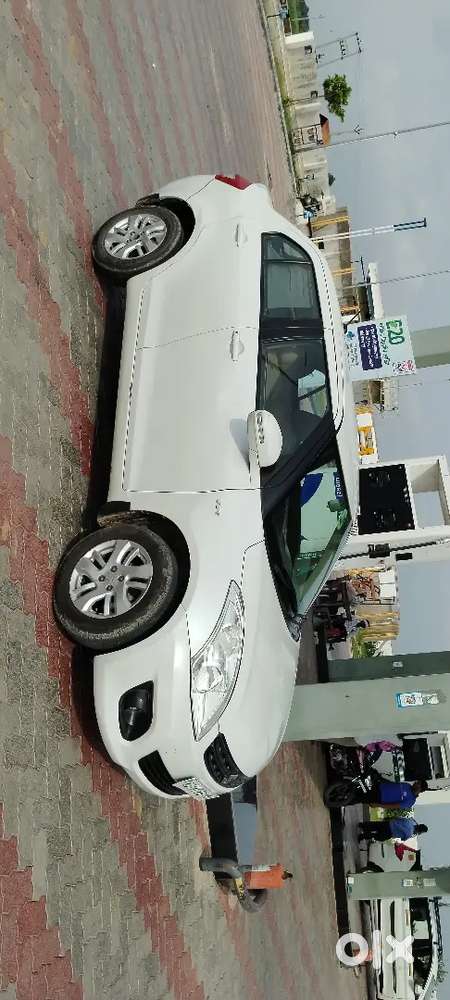 Swift Dzire 2014 Petrol Manual Second-owner Car
