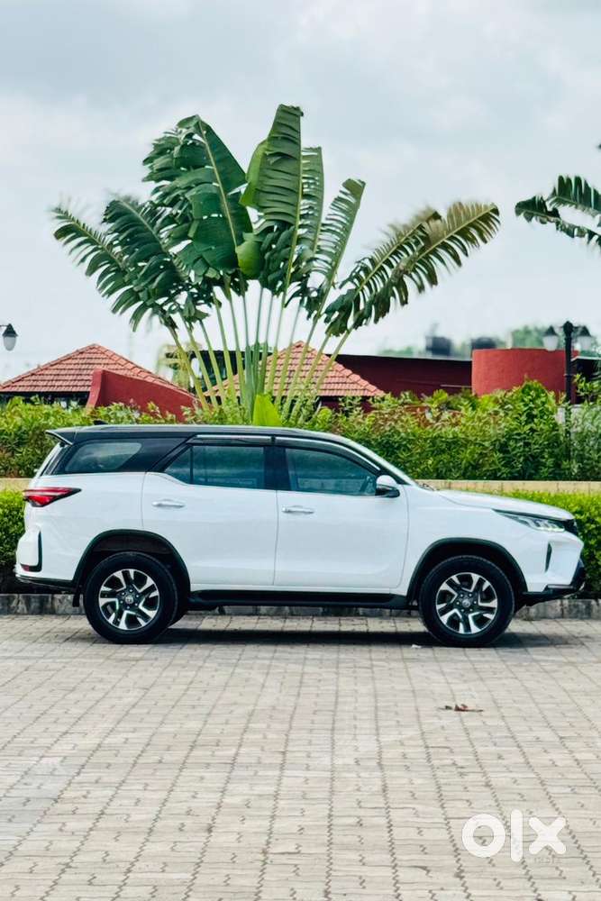 Toyota Fortuner Legender, 2023, Diesel