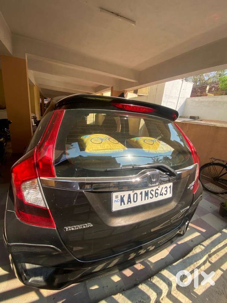 Honda Jazz 2018 Petrol Well Maintained, Smooth Engine Snd Good Mileage