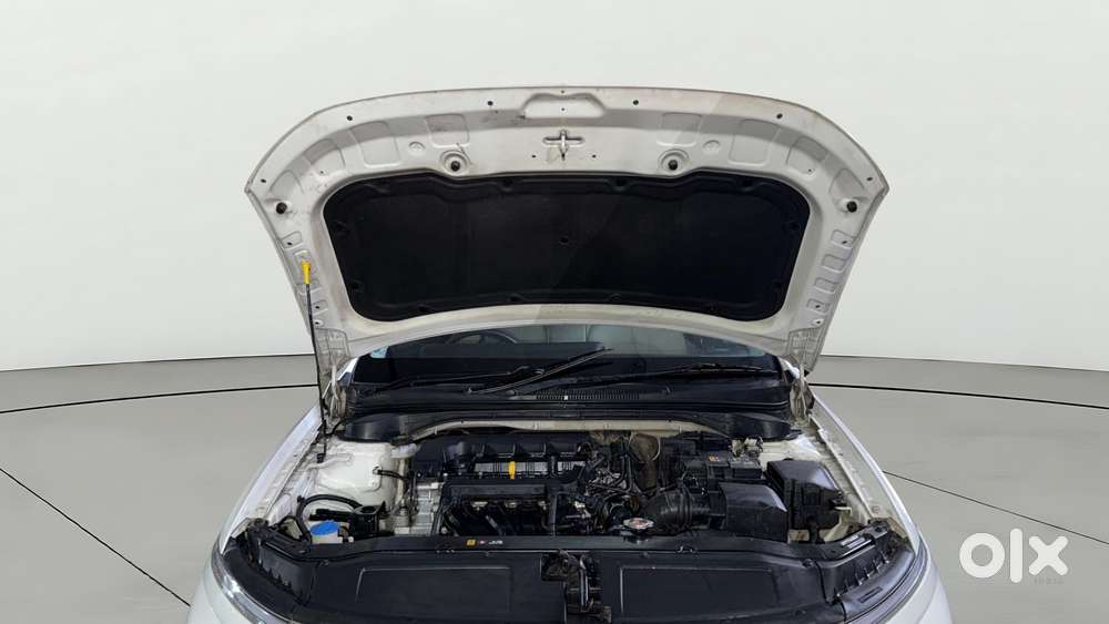 Hyundai Verna 1.5 Sx (o) Vtvt, 2023, Petrol