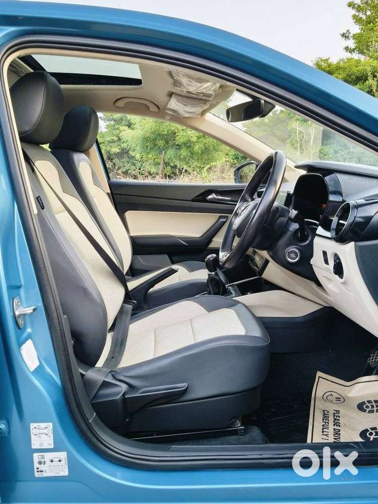 Skoda Slavia Style 1.0l Tsi Mt, 2022, Petrol