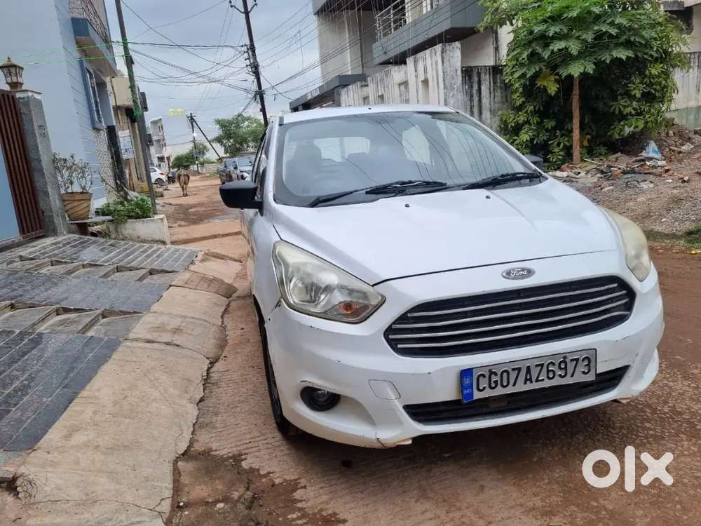 Ford Figo Aspire 2016 Petrol 105000 Km Driven