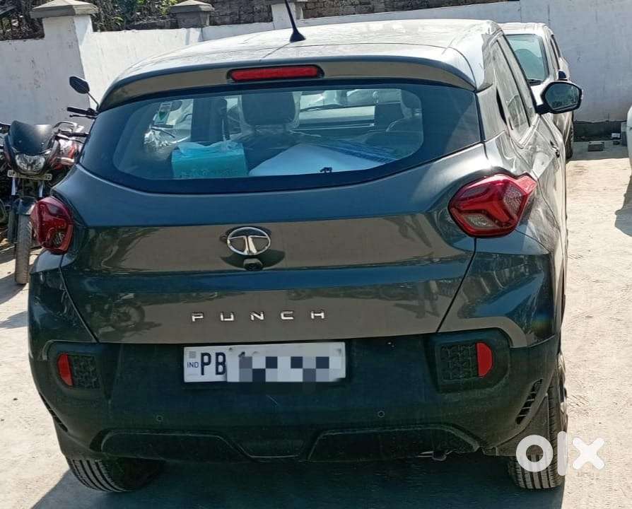 Tata Punch Accomplished Petrol Manual 2023