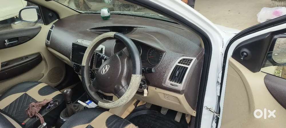 Hyundai I20 Magna 2011 Car