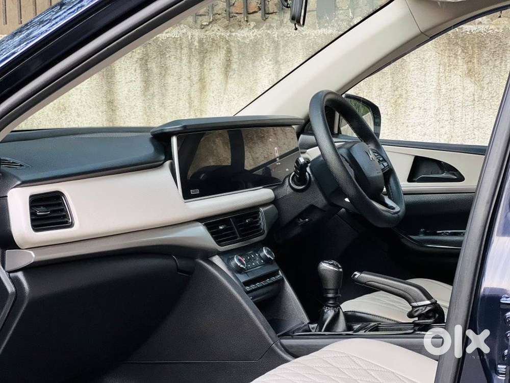 Mahindra Xuv700 2.2 Ax 5 Diesel Mt 7 Str, 2024, Diesel