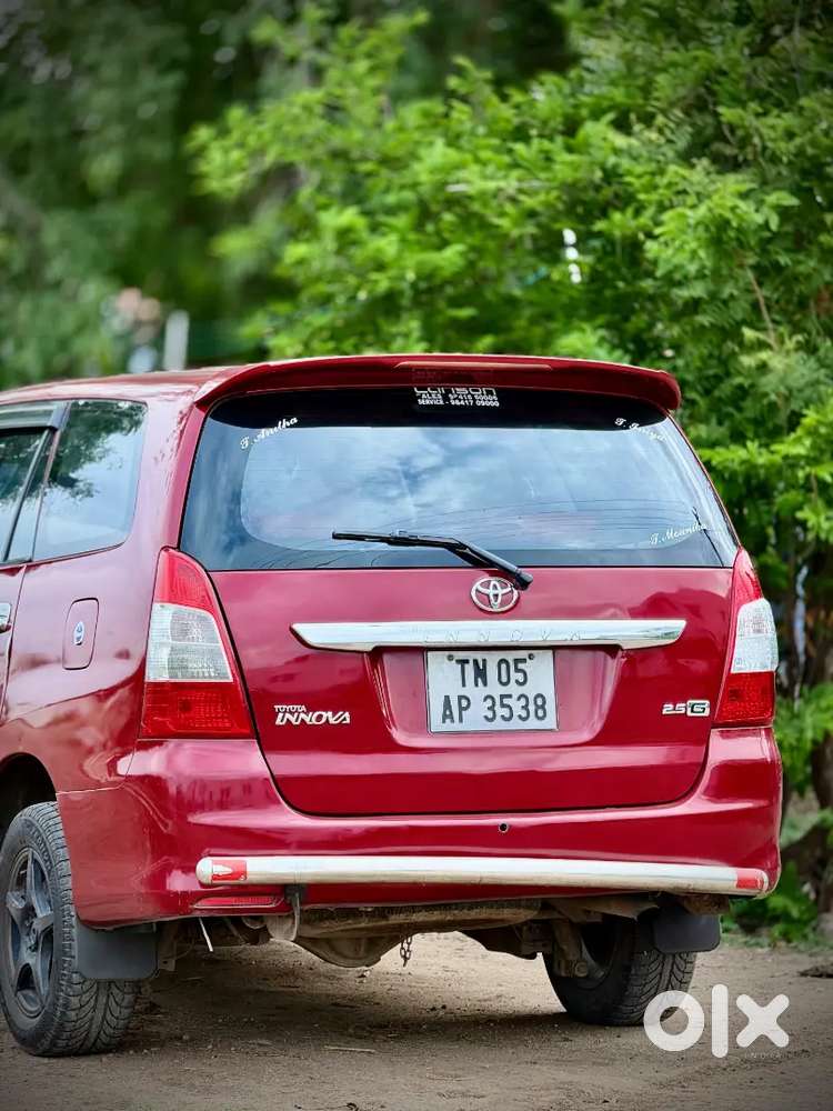 Toyota Innova 2012