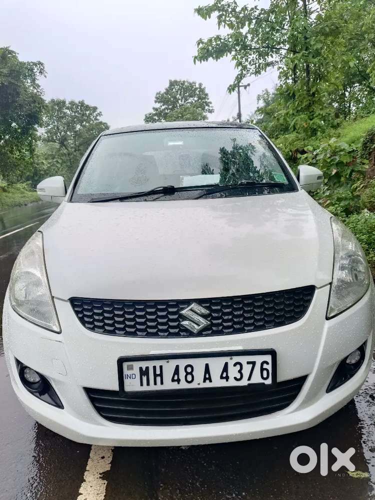 Maruti Suzuki Swift Ddis 2012