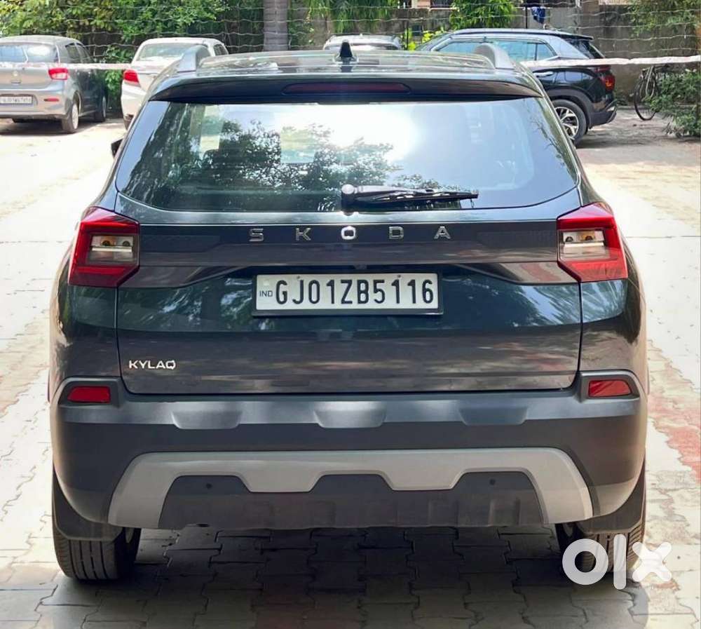 Skoda Kylaq Signature Plus At, 2026