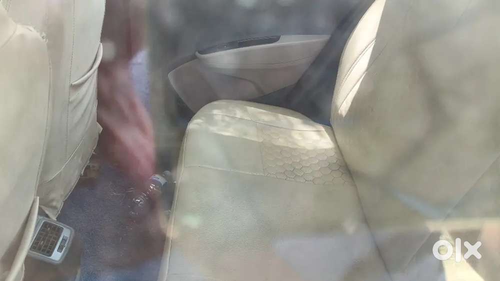 Bahut Badhiya Gadi Hai Par Mughe Paise Ki Jarurat Hai