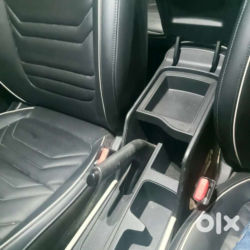 Kia Carens 1.4 Luxury 2024