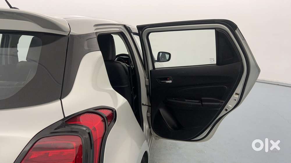 Maruti Suzuki Swift Vvt Vxi, 2021, Petrol