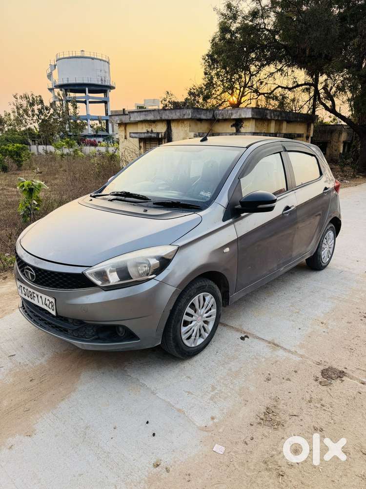 Tata Tiago 1.2 Revotron Xt (o), 2018, Petrol