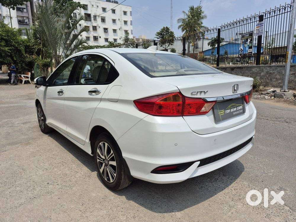 Honda City V Mt Exclusive, 2022, Petrol