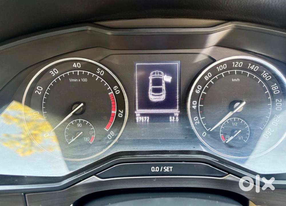 Skoda Superb Style 1.8 Tsi At, 2019, Petrol
