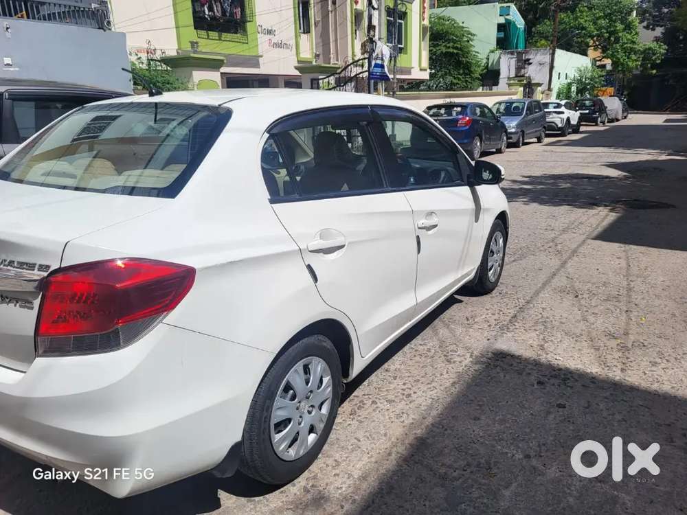 Only 17,000 Kms Honda Amaze Sx Petrol 2016