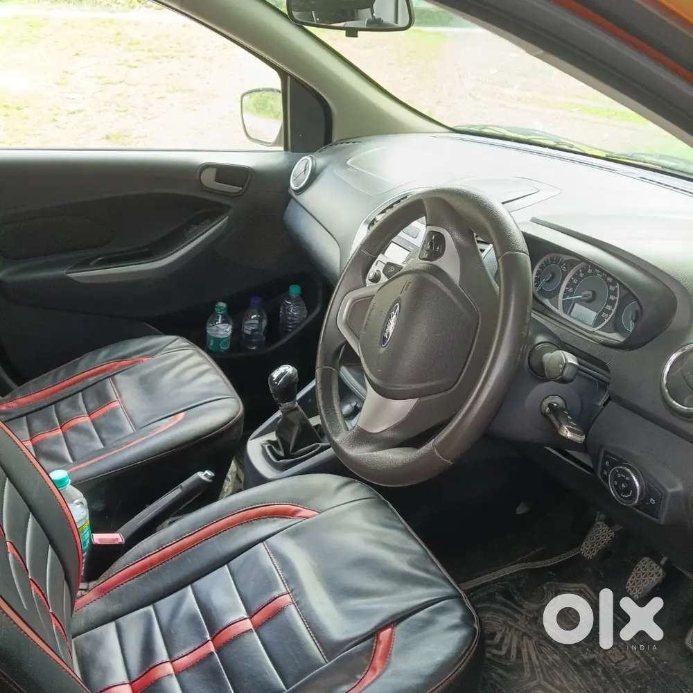 Ford Figo Titanium Petrol 2016