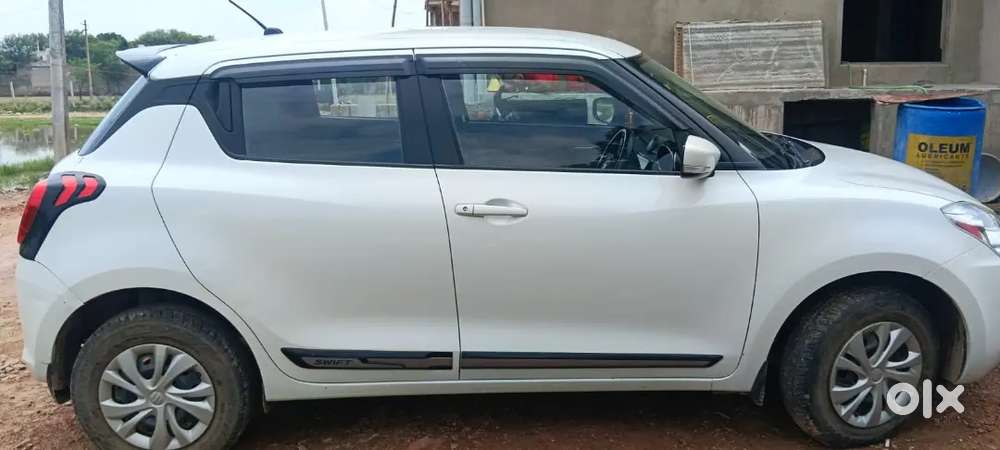 Maruti Suzuki Swift Petrol 2023