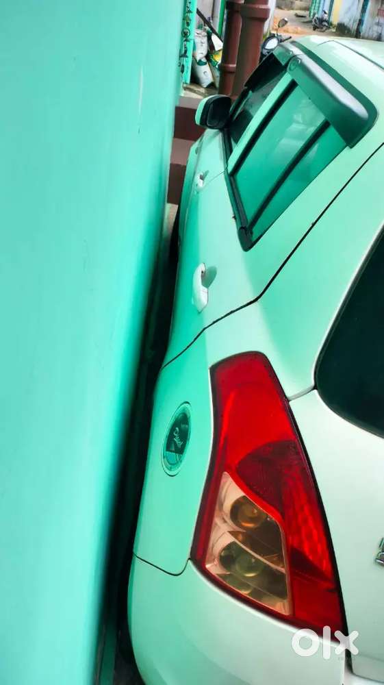 Maruti Suzuki Swift 2010 Petrol 65000 Km Driven