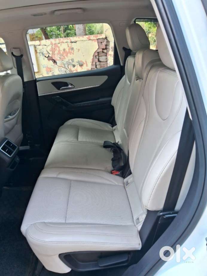 Mahindra Xuv700 2.2 Ax 7 Diesel Mt Luxury Pack Str, 2024, Diesel
