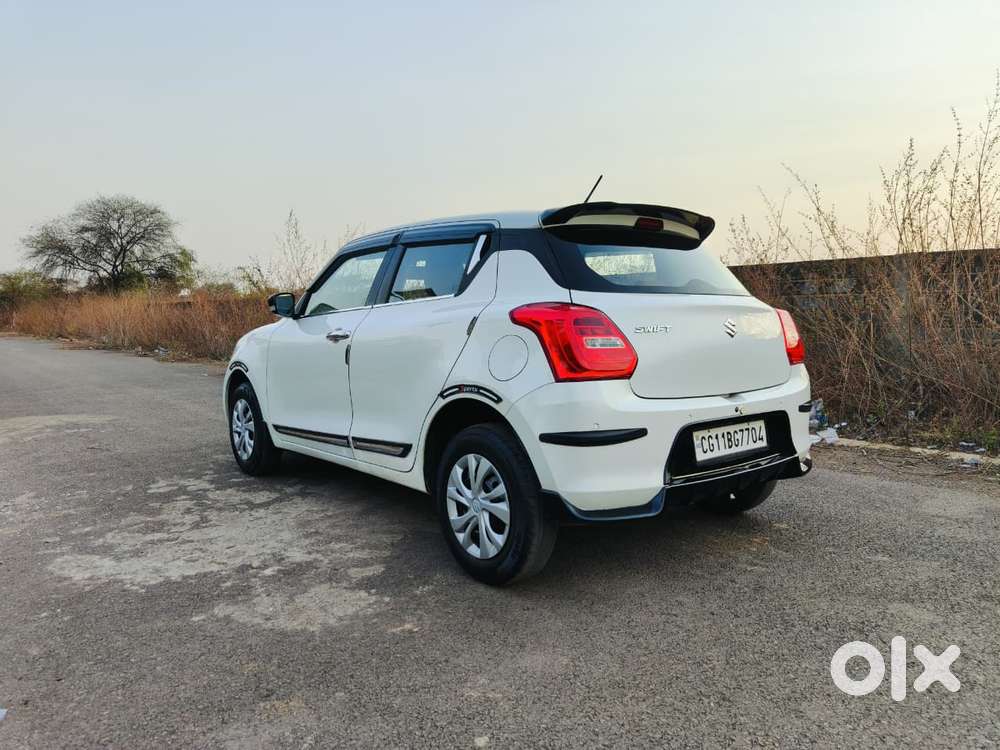 Maruti Suzuki Swift Vxi + Manual, 2023, Petrol