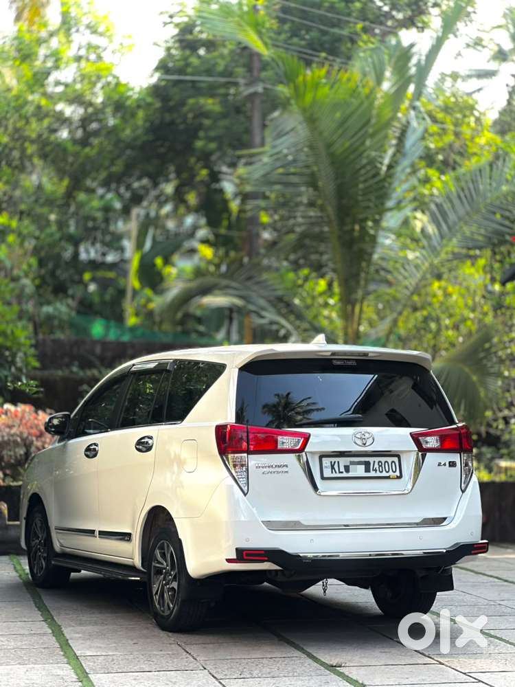 Toyota Innova Crysta [2020-ongoing] 2.4 Gx At 8 Str, 2022, Diesel