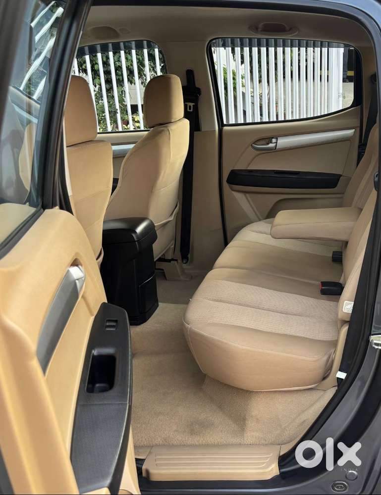 Isuzu V-cross 4wd Manual 2020, 48000 Kms Haryana Registration..