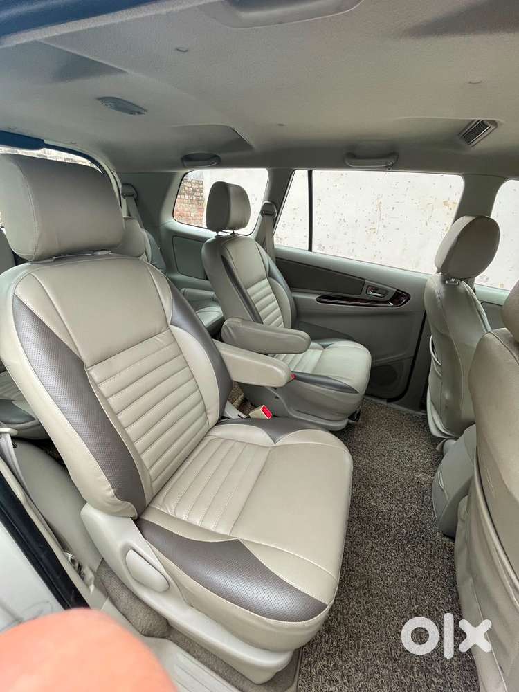 Toyota Innova Diesel 2014
