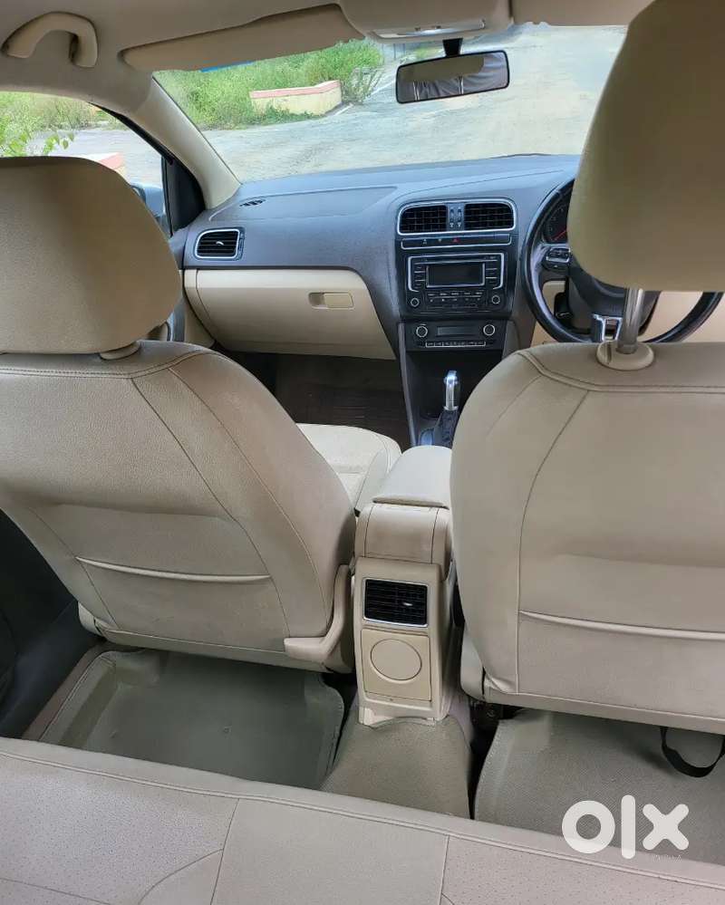 Volkswagen Vento Highline Petrol 2014