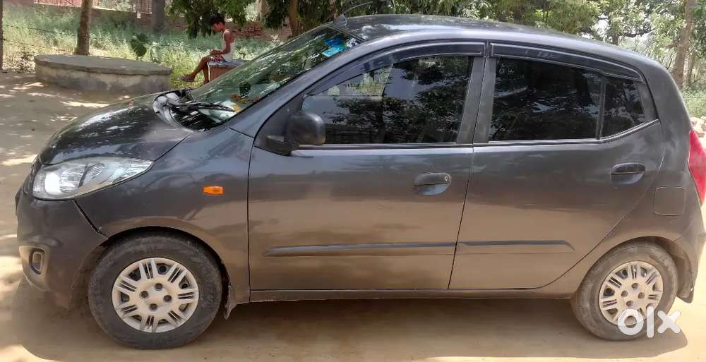 Hyundai I10 2012 Petrol 74582 Km Driven