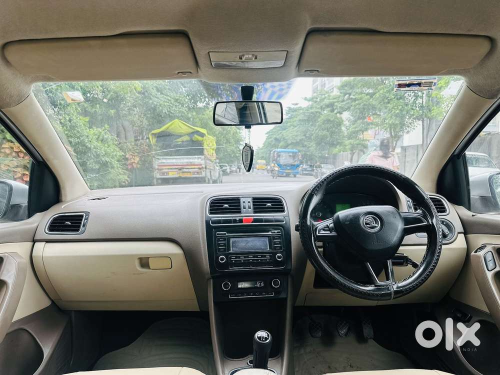 Skoda Rapid Elegance 1.6 Tdi Cr Manual, 2014, Diesel