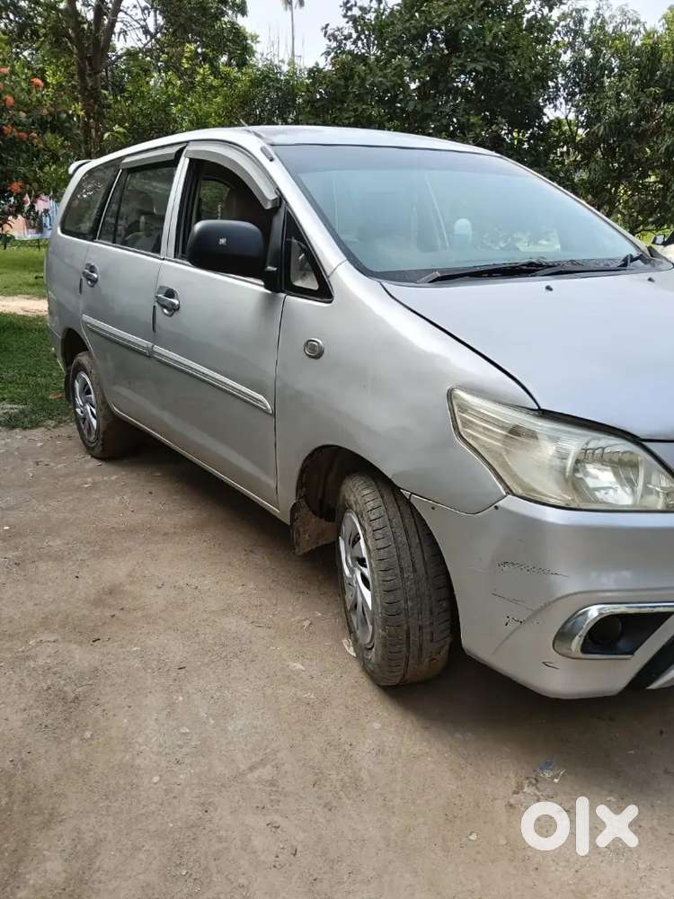 Toyota Innova Diesel 2.5 Manual 2011 In Tip Top Condition