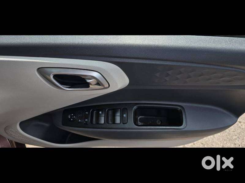 Hyundai Aura Sx Plus Automatic, 2020, Petrol